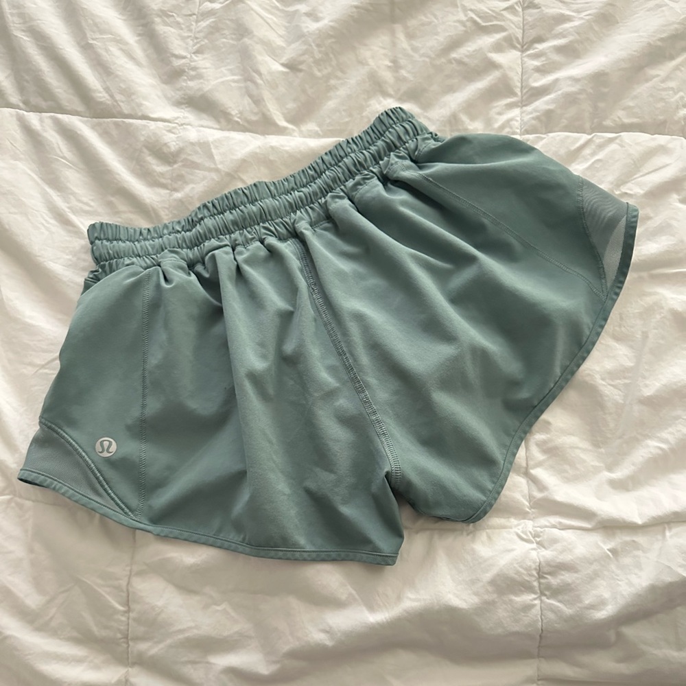 Lululemon Hotty Hot Short 2.5”